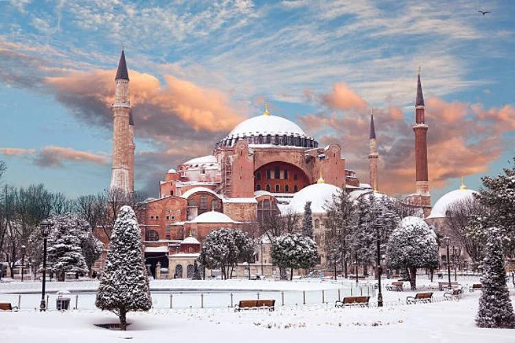 سفری ارزان به کشور زیبای ترکیه
