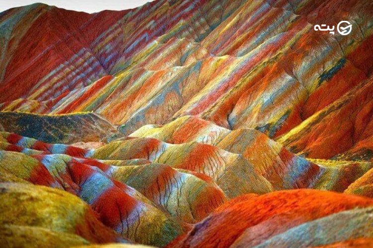 دره رنگین کمان جزیره هرمز؛ بازتابی از کوه‌ های رنگارنگ جزیره