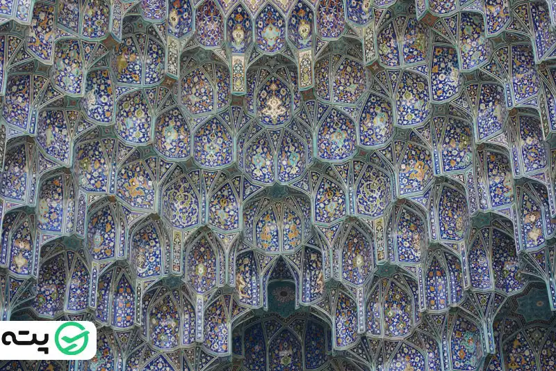 کاشی‌های رنگارنگ اصفهان