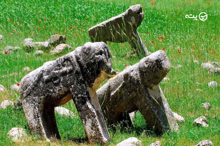 شیر سنگی از جاهای دیدنی شهرکرد