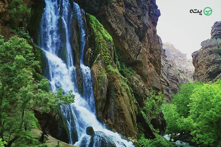 آبشار آب سفید از جاهای دیدنی لرستان پته