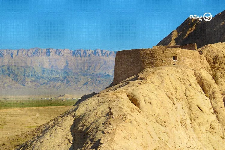 دخمههای زرتشتیان جاهای دیدنی ایران