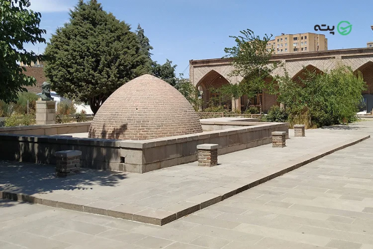 مجسمه و خانه موزه کمال خجندی