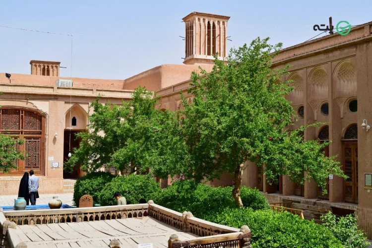 خانه لاری ها یزد