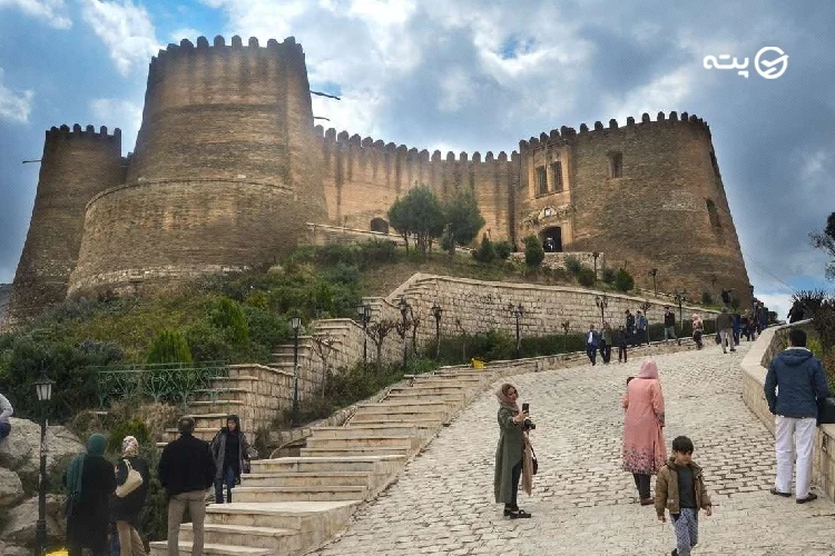 قلعه فلک الافلاک