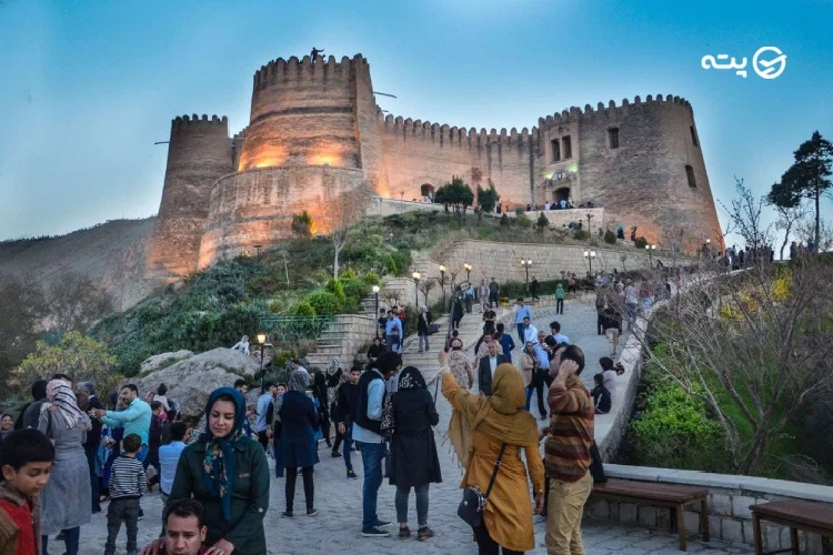 قدمت قلعه فلک الافلاک
