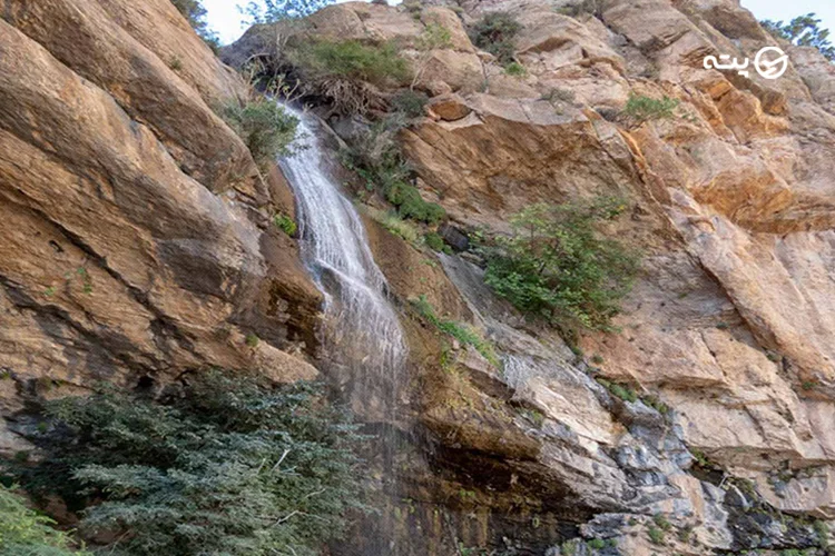 آبشار تنگ زندان