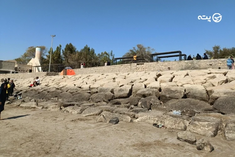 ساحل آب شیرین کن بوشهر