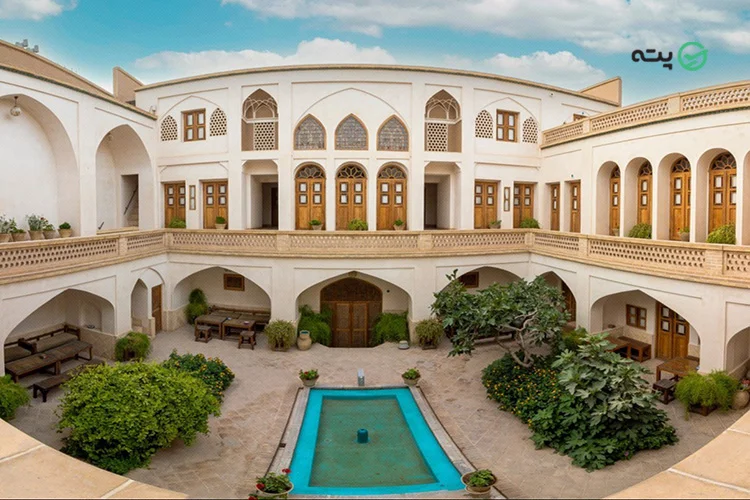 اقامتگاه بوم گردی خانه تاریخی احسان کاشان