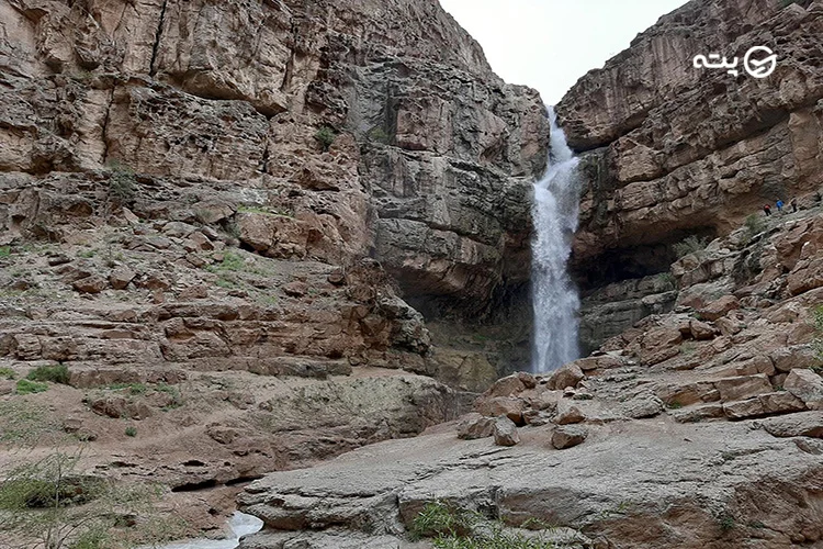 آبشار دره گاهان