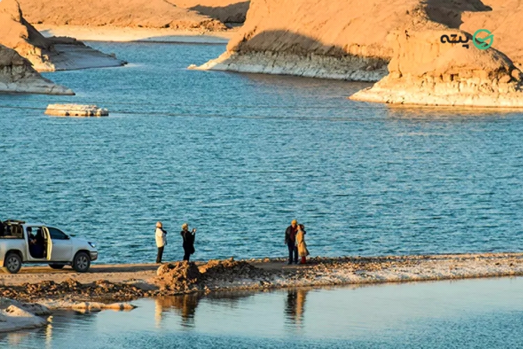 دریاچه جوان