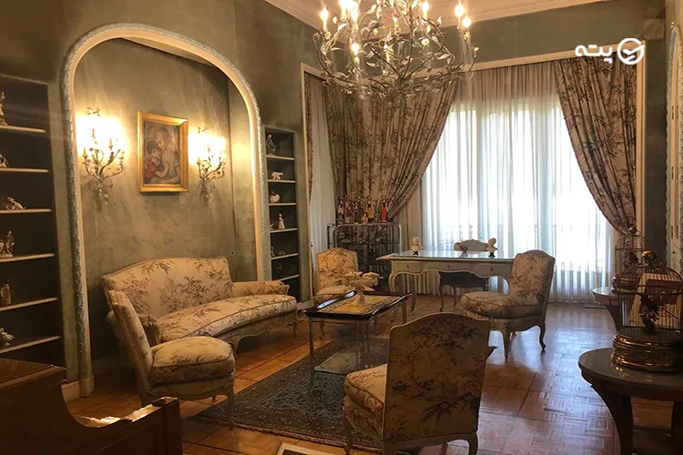 اتاق مطالعه فرحناز پهلوی