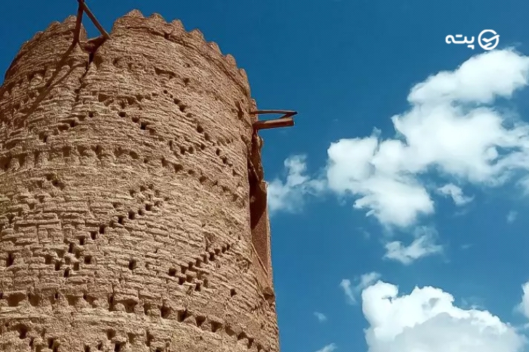 برج حسن کر از جاهای دیدنی قمصر