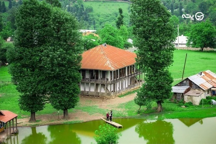 خانه تاریخی ۱۰۰ ساله استخرگاه