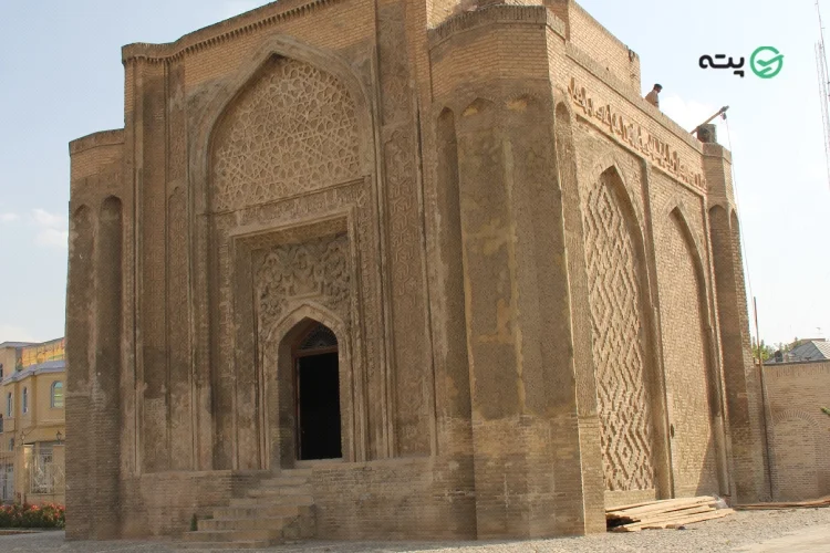 گنبد علویان