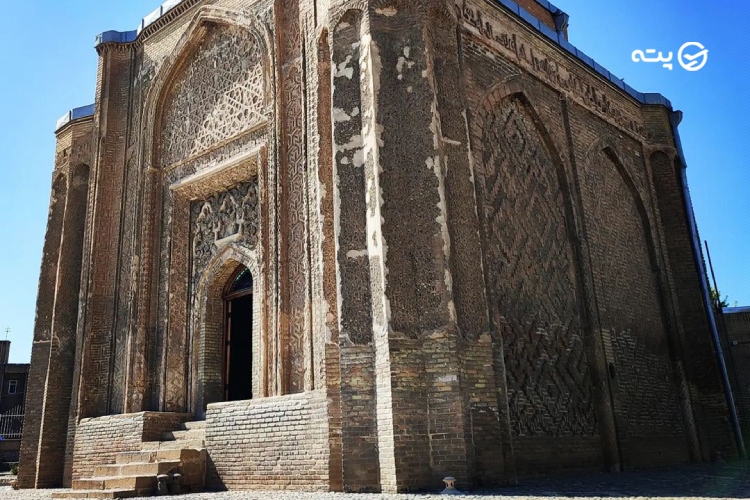 گنبد علویان