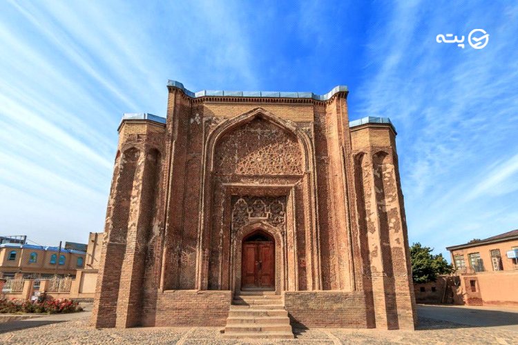 گنبد علویان