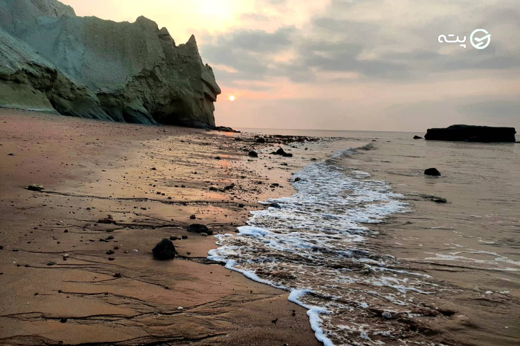 ساحل منفق جاذبه دیدنی هرمز