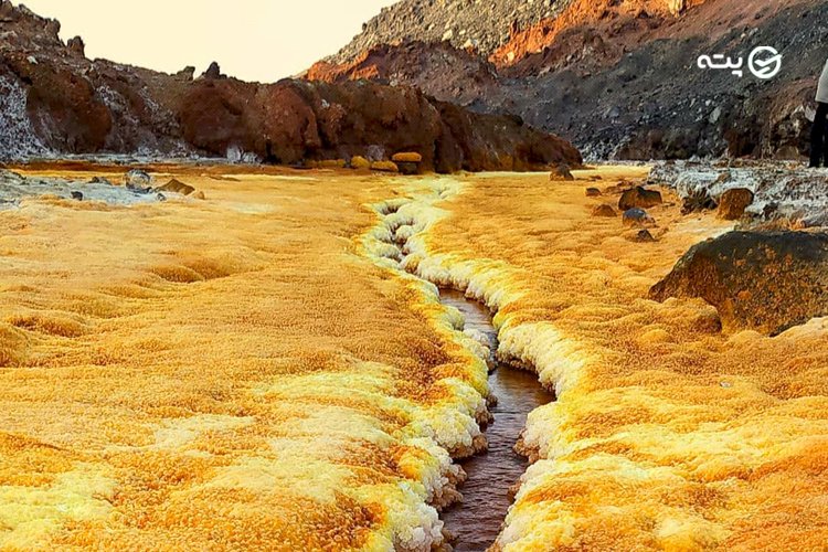 رودخانه زعفرانی از جاهای دیدنی هرمز