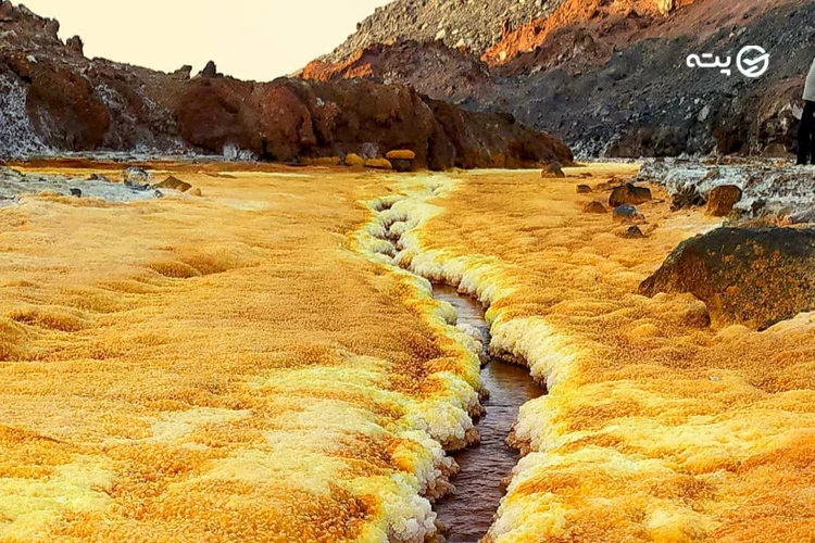 رودخانه زعفرانی از جاهای دیدنی هرمز