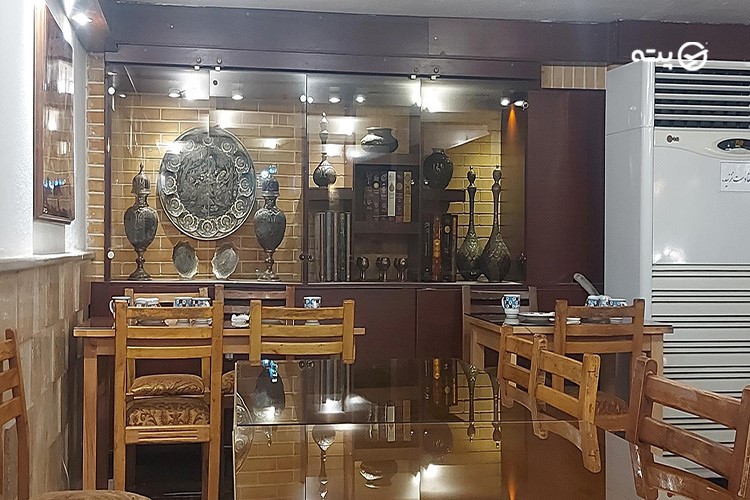 رستوران ها و غذاخوری های نزدیک به دریاچه مهارلو