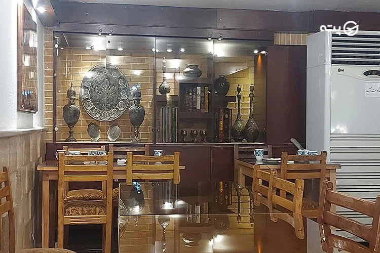 رستوران ها و غذاخوری های نزدیک به دریاچه مهارلو