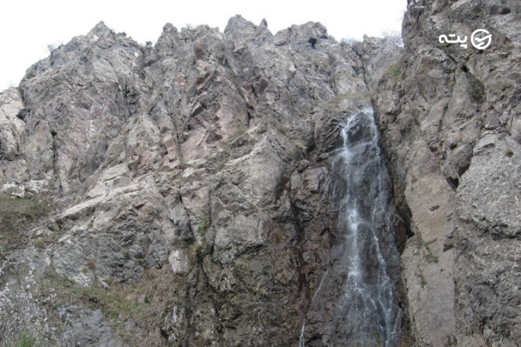 آبشار مزرعه